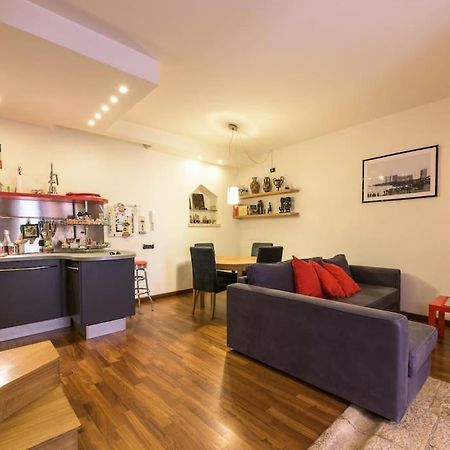 Traditional Apartment In Old City باري المظهر الخارجي الصورة