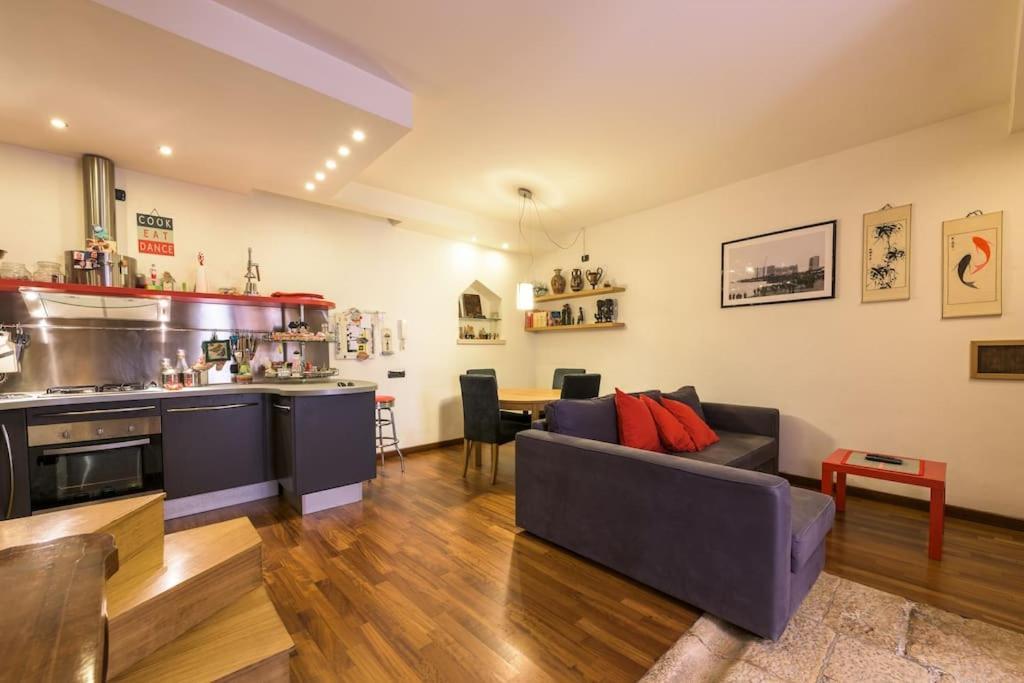Traditional Apartment In Old City باري المظهر الخارجي الصورة